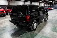  1996-GMC-Yukon-Black-521711-37.jpg
